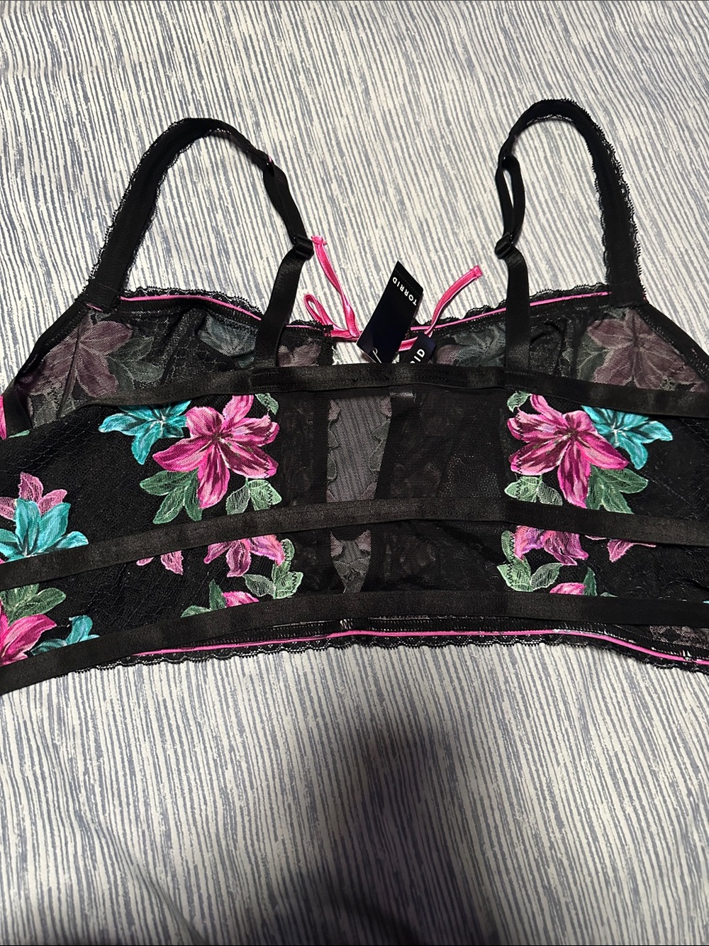 Torrid - Picture 3 of 4